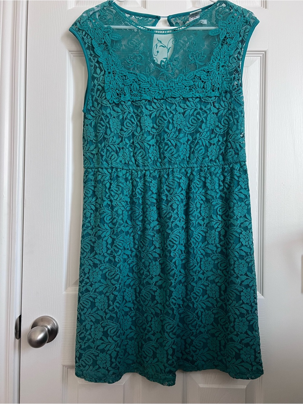 Pinky Teal Lace Overlay Sleeveless Dress